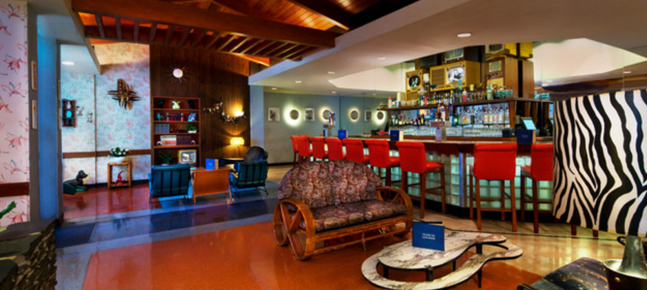 Tune-In Lounge